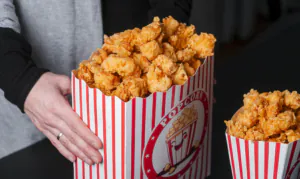 popcorn z kurczaka na wynos przekąski na wynos? kurczak w formie popcornu